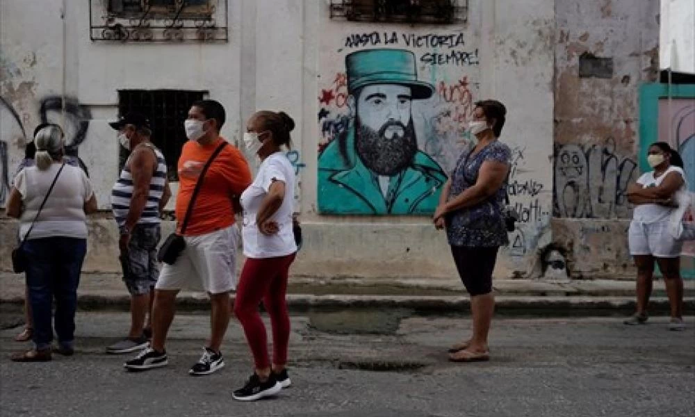 Η Κούβα θα αναπτύξει δικά της εμβόλια κατά του κορονοϊού